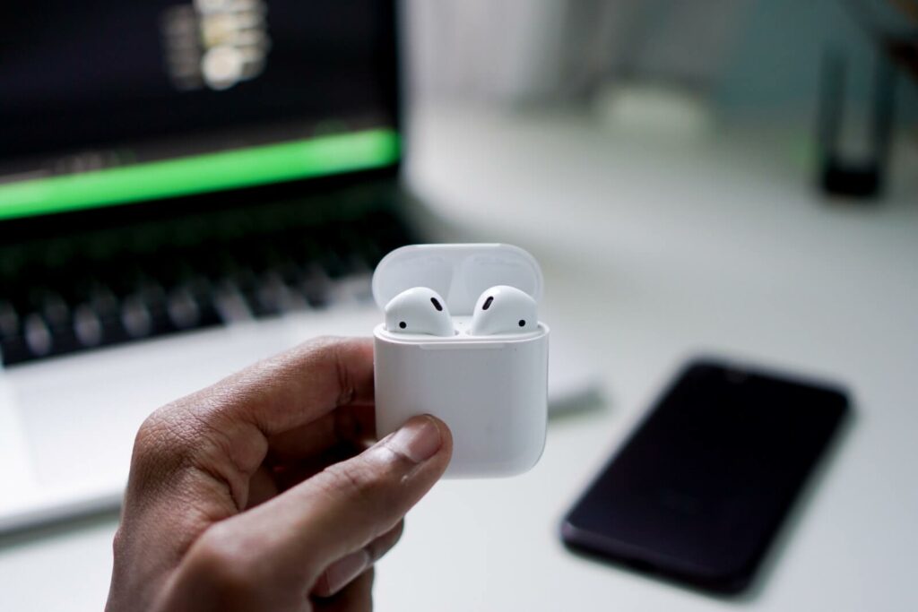 How to connect discount the airpods to ps4