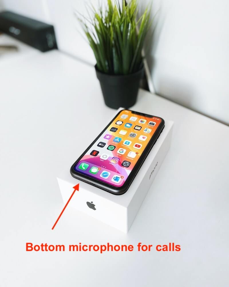 where is the microphone on iphone 11 - bottom call