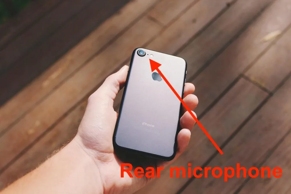 where is the microphone on iphone 8 - read