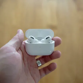 airpods battery drain when not in use