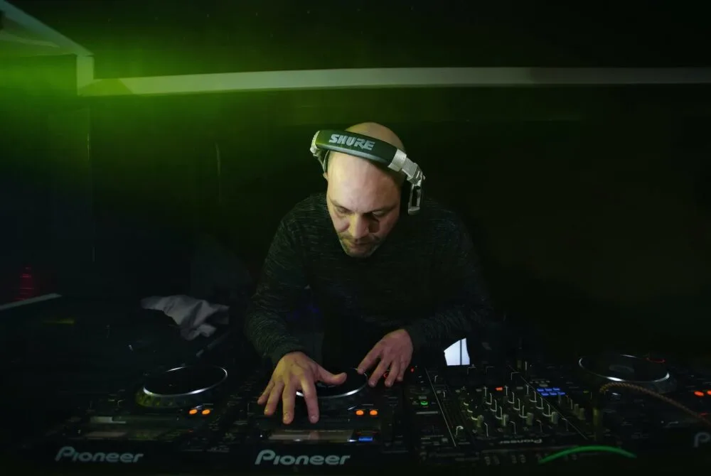 why do DJs wear headphones - to practice